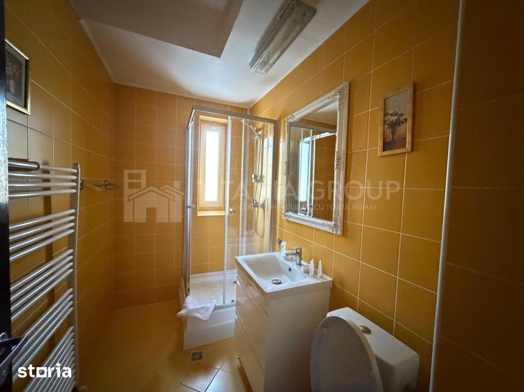 Spațiu comercial, de 2,000 mp, în Central