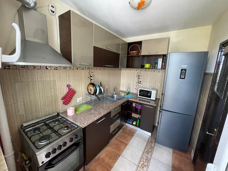 Apartament cu 2 camere semidecomandat în Chibrit