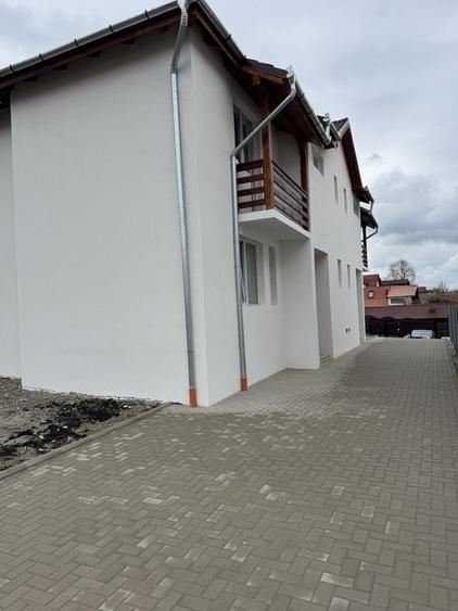 Casă cu 4 camere în Lazaret
