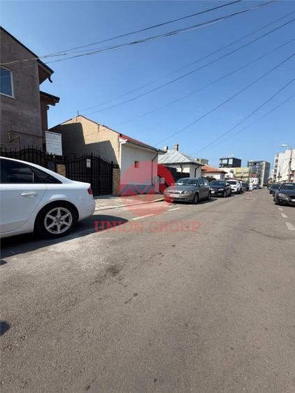 Casă cu 3 camere cu Teren 107 Mp în Delfinariu