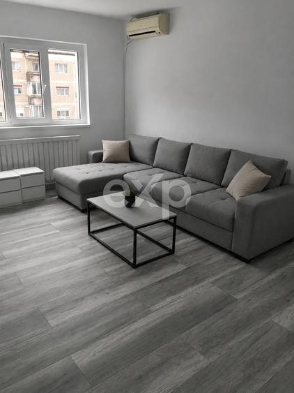 Apartament cu 3 camere decomandat, mobilat în Lipovei