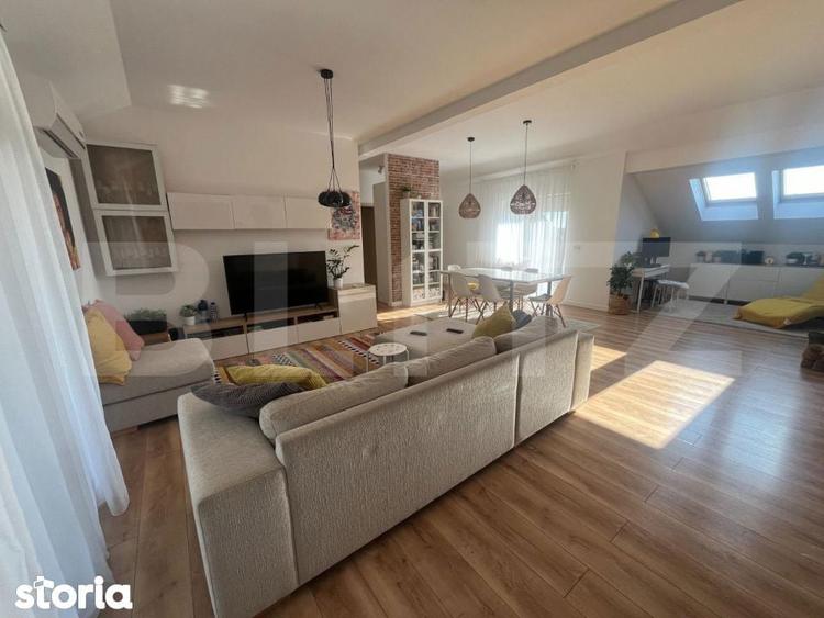 Apartament cu 3 camere decomandat în Girocului