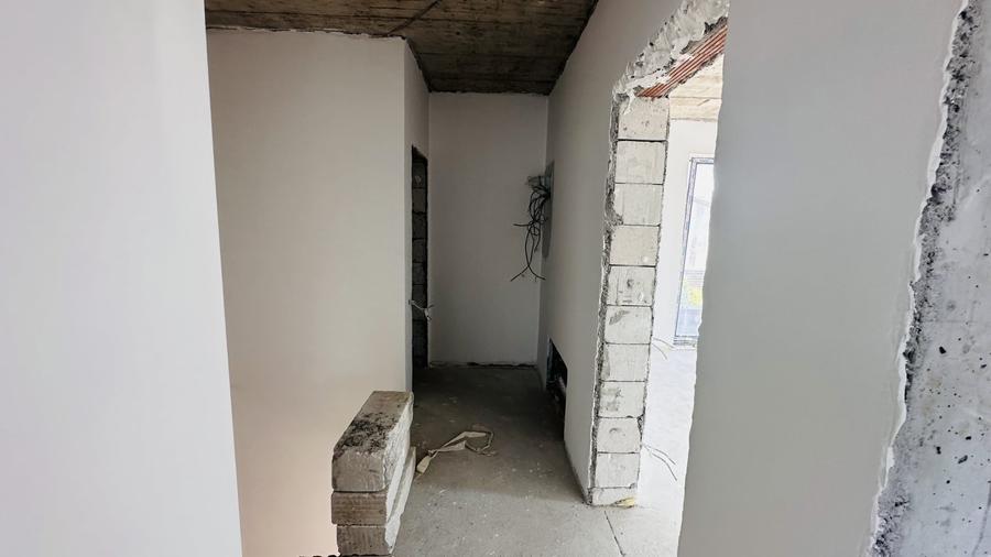 Casă individuală cu 5 camere cu Canalizare în Chiajna