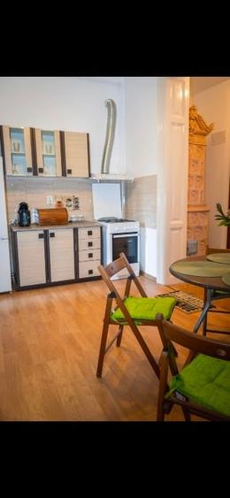 Apartament cu 2 camere decomandat în Centrul Istoric