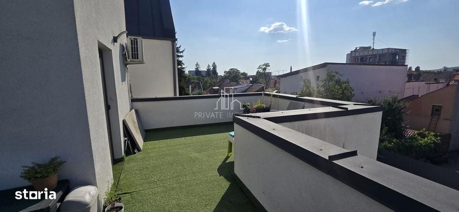 Apartament cu 3 camere în Lefaia