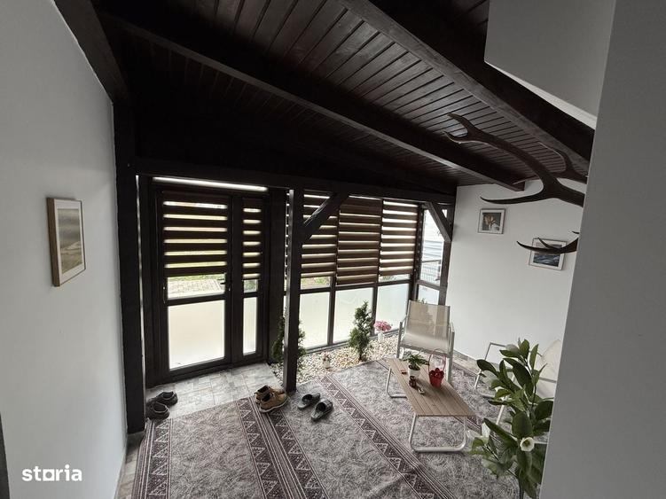 Casă cu 4 camere cu Teren 297 Mp în Șcheia