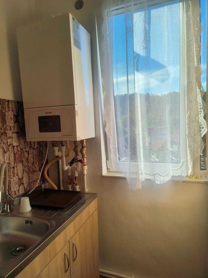 Garsonieră decomandată în Central