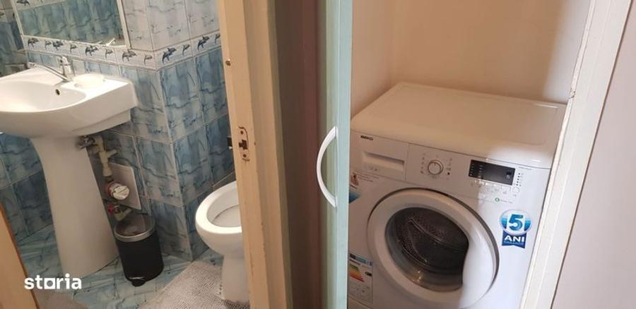 Apartament cu 2 camere semidecomandat în Bucur Obor