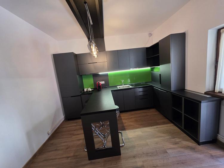 Casă individuală cu 2 camere cu Teren 100 Mp în Ultracentral