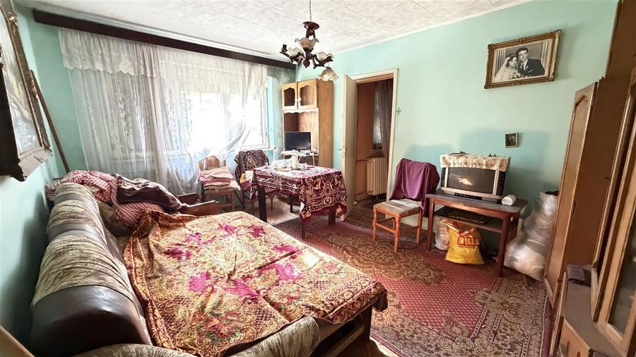 Apartament cu 2 camere semidecomandat în Valenta