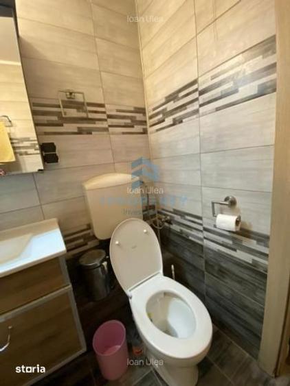 Apartament cu 4 camere, mobilat în Tei