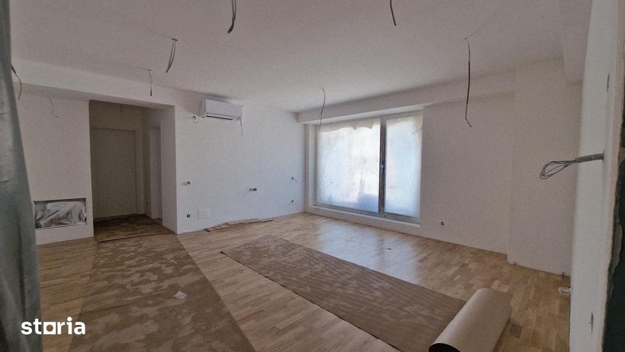 Apartament cu 3 camere în Centrul Civic