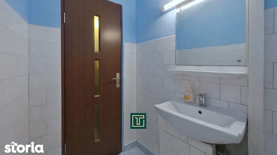 Apartament cu 3 camere decomandat, mobilat în Micălaca