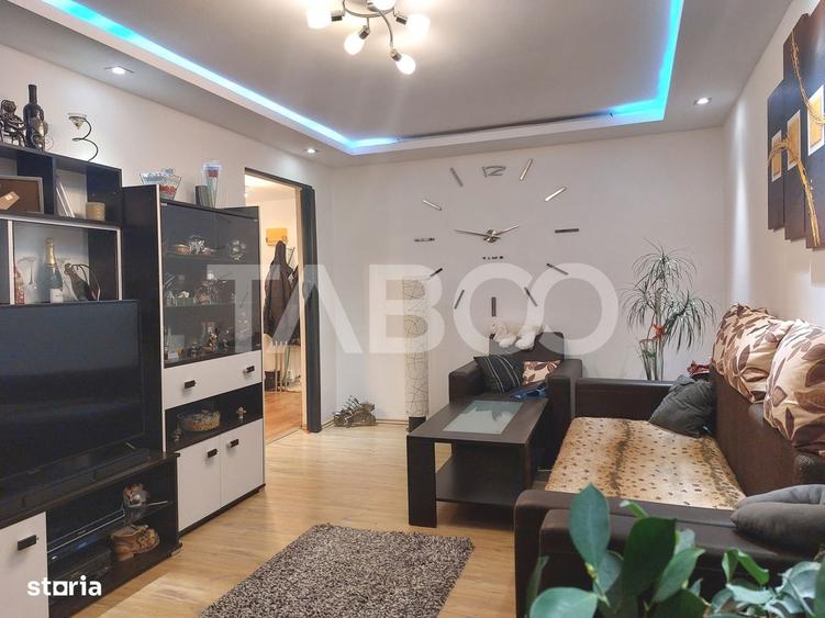 Apartament cu 3 camere decomandat, mobilat în Central