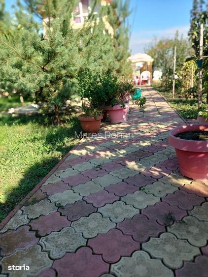 Casa 10 camere si spatiu comercial cu deschidere la DN1