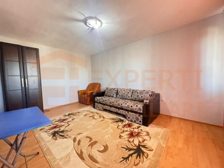 Apartament cu 2 camere decomandat, mobilat în Casa de Cultură