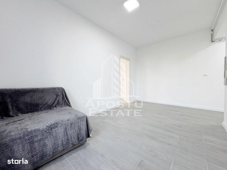 Apartament 2 camere de vanzare, 38mp + 6mp balcon, etajul 1 -Giroc - 1
