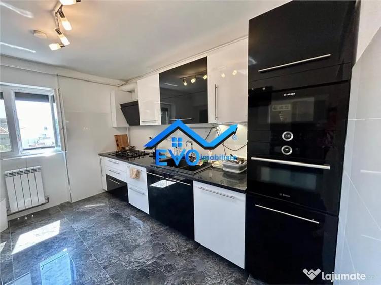 Apartament cu 4 camere decomandat în Piața Unirii