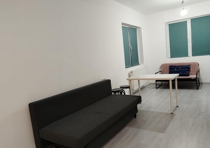 Apartament cu 2 camere semidecomandat, mobilat în Văcăresti