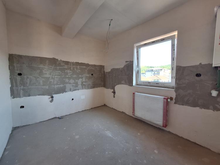 Apartament cu 3 camere, 66 mp, 2 balcoane, zona Terra - 8