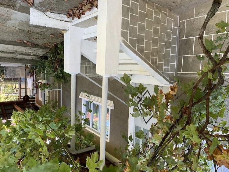 Casă cu Teren 1700 Mp în Central