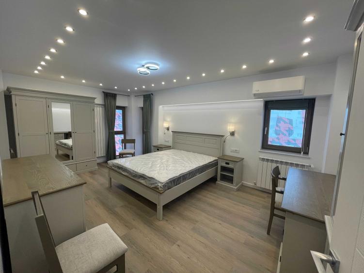 Apartament cu 2 camere decomandat în Piața Unirii