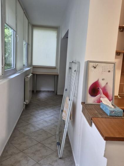 Apartament cu 2 camere semidecomandat în Iancului