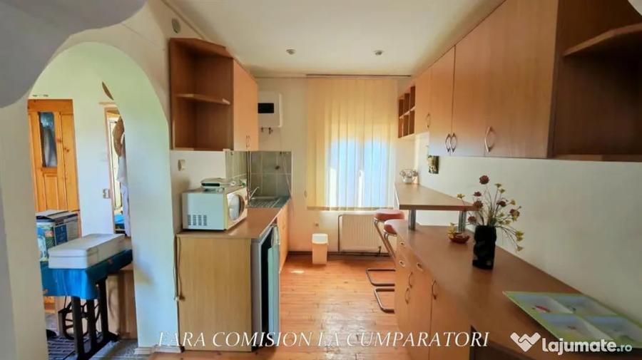 Casă cu 3 camere cu Teren 1233 Mp în Budești