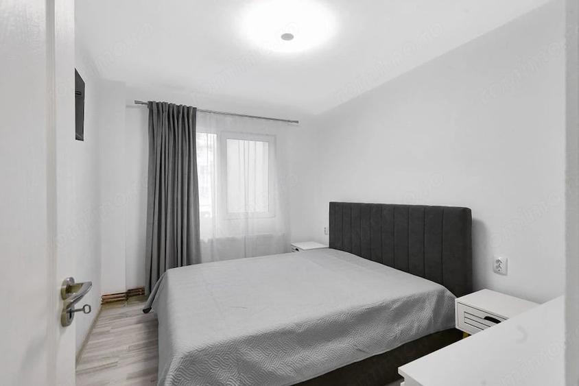 Apartament cu 4 camere semidecomandat în Găvana
