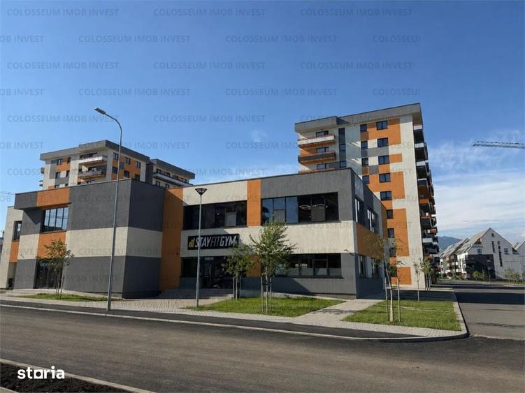 Apartament cu 3 camere decomandat în Tractorul