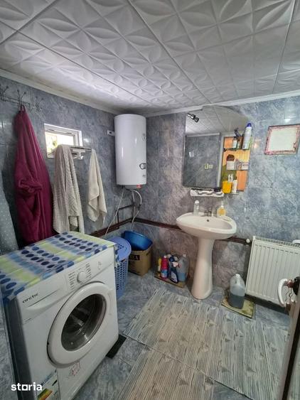 Casă cu 5 camere cu Teren 1000 Mp în Valea Danului