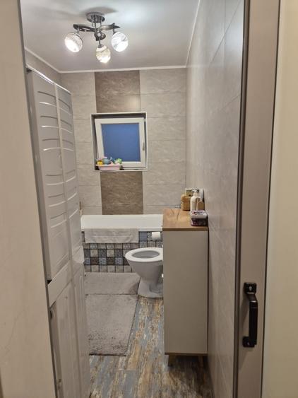 Apartament cu 2 camere nedecomandat în Astra