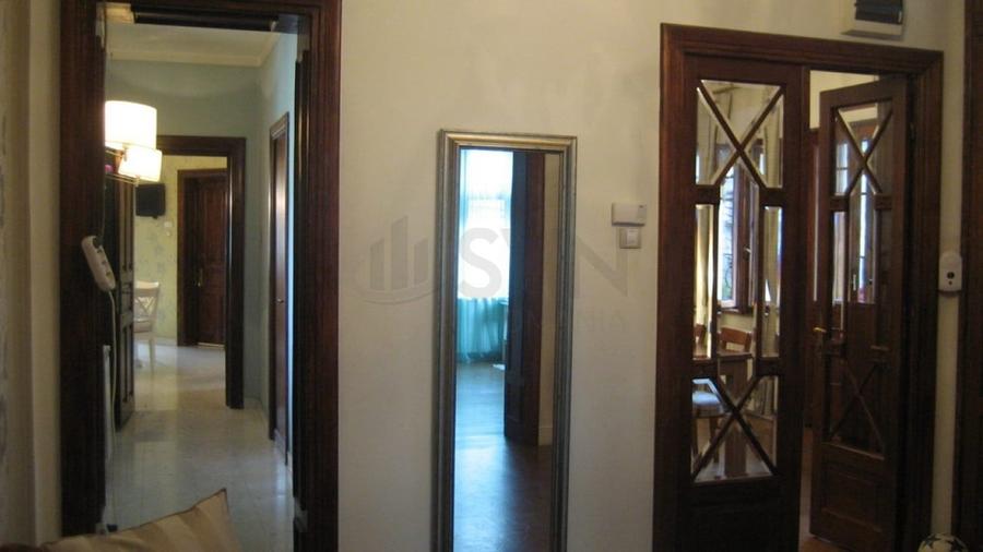Apartament cu 4 camere decomandat în Dorobanți