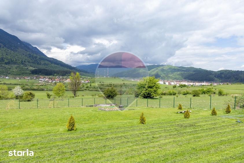 Teren de 1100 mp, în Tohănița