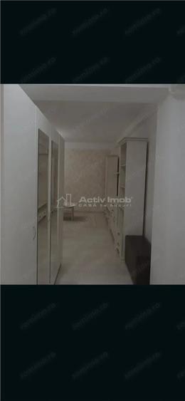 Apartament cu 2 camere decomandat în Valea Rosie