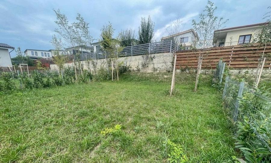 Casă individuală cu 4 camere cu Teren 390 Mp în Iris