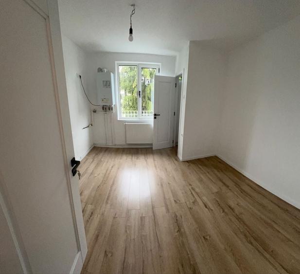 Apartament cu 2 camere decomandat în Astra