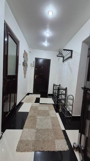 Apartament cu 3 camere decomandat în Vitan Mall