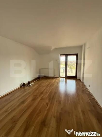 Casă cu 6 camere cu Teren 300 Mp în Central
