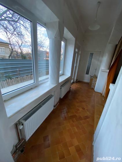 Casă cu 3 camere în Urleta