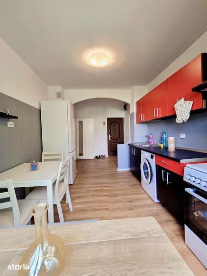 Apartament cu 2 camere decomandat în Titan