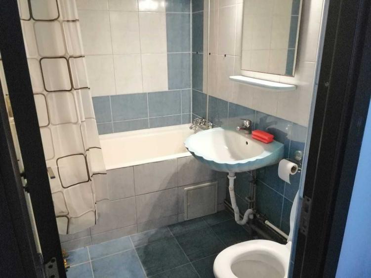 Garsonieră decomandată în Central