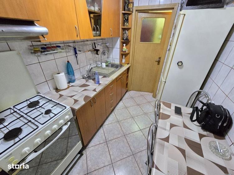 Apartament cu 2 camere semidecomandat în Central — fotografia 1