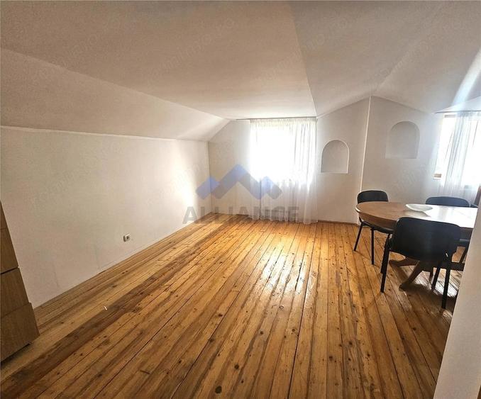 Casă cu 2 camere cu Teren 650 Mp în Valea Lupului