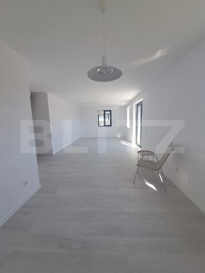 Casă cu 4 camere cu Teren 500 Mp în Sânpetru