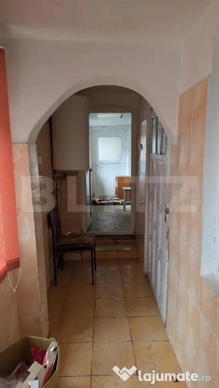Casă cu 3 camere cu Teren 764 Mp în Central