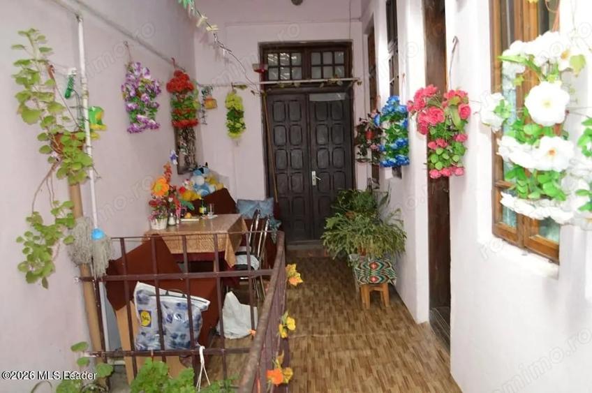 Casă cu Teren 1339 Mp în Central