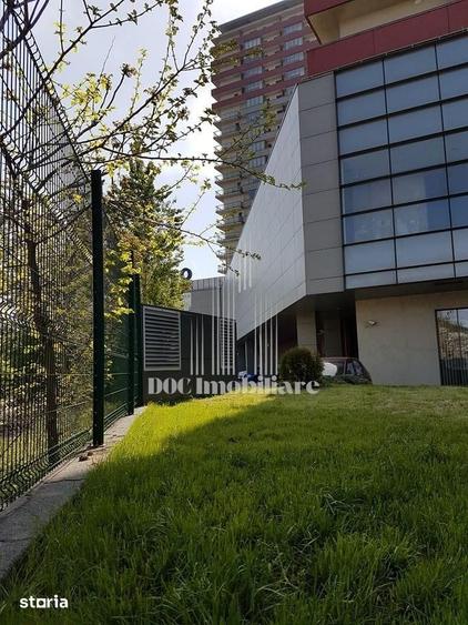 Spațiu comercial, de 63 mp, în Apărătorii Patriei