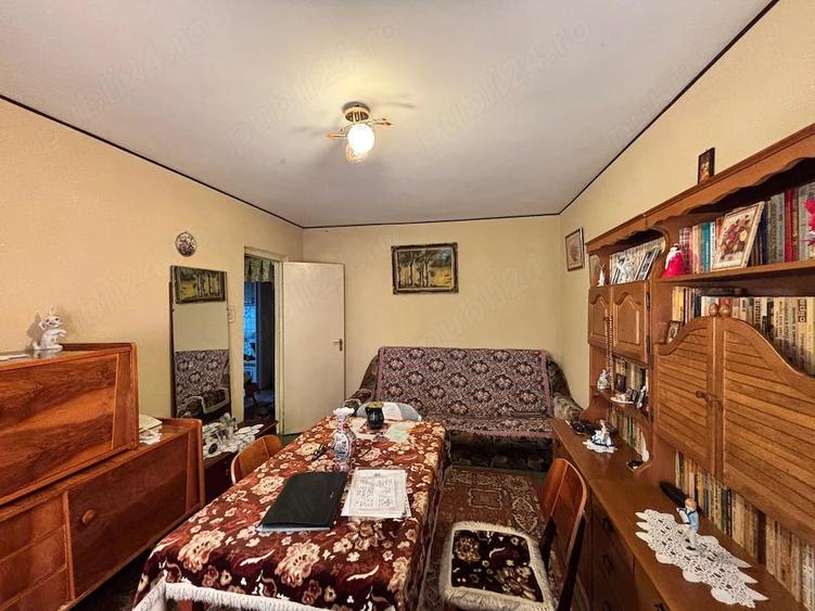 Apartament cu 3 camere decomandat în Nord
