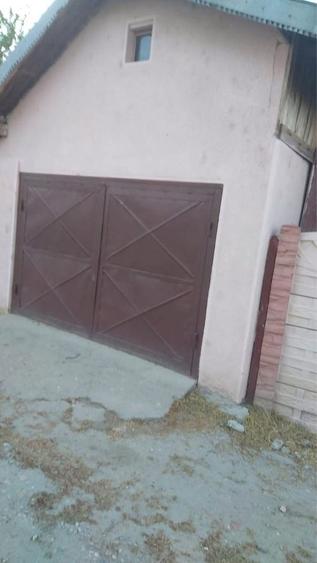 Casă cu 4 camere în Islaz